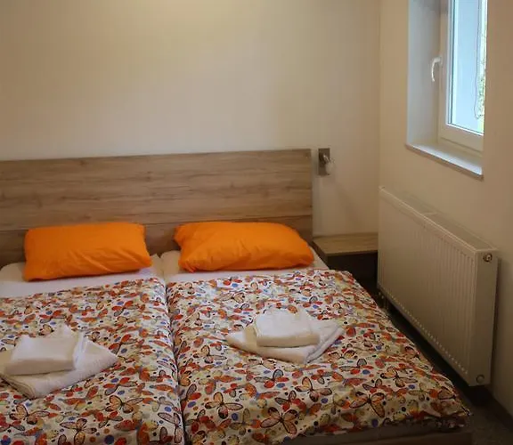 Pri Nama Διαμέρισμα *